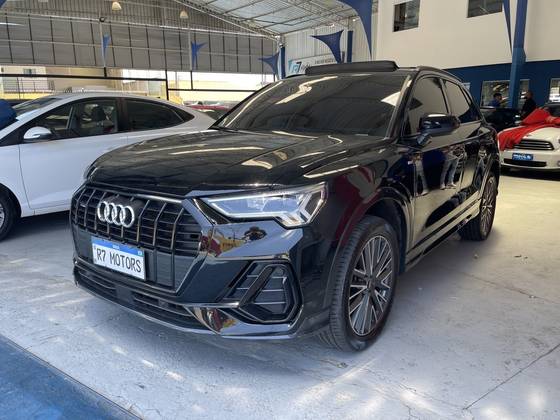 AUDI Q3 2.0 40 TFSI GASOLINA PERFORMANCE BLACK QUATTRO TIPTRONIC AUDI Q3 2.0 40 TFSI GASOLINA PERFORMANCE BLACK QUATTRO TIPTRONIC